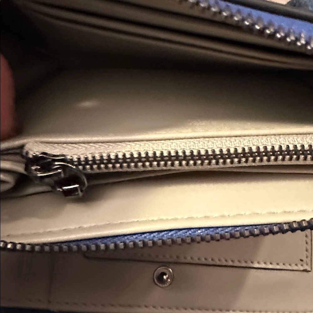 NWOT Reed wallet - Picture 4 of 4